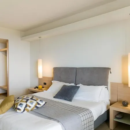 Hotel Esperia Palace & 5*