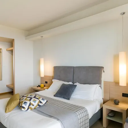 Hotel Esperia Palace & 5*