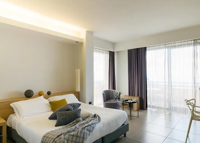 Esperia Palace & Hotell