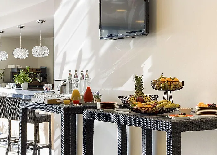 Hotell Esperia Palace & 5*